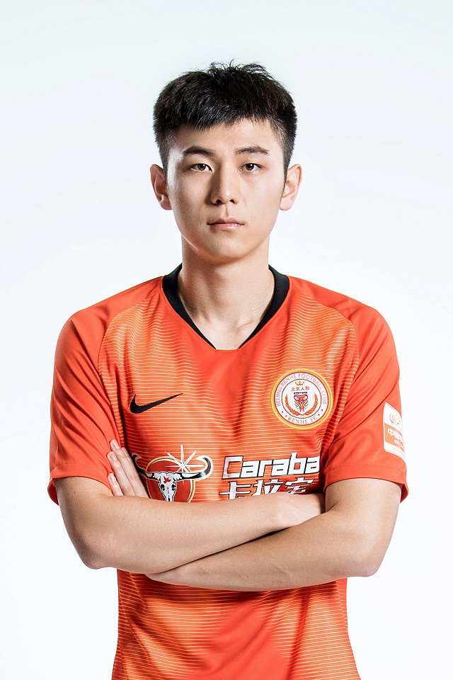 法甲倒计时；成都蓉城转会期调整名单；细节引发关注；悬念犹存；球探报告显示潜力的简单介绍